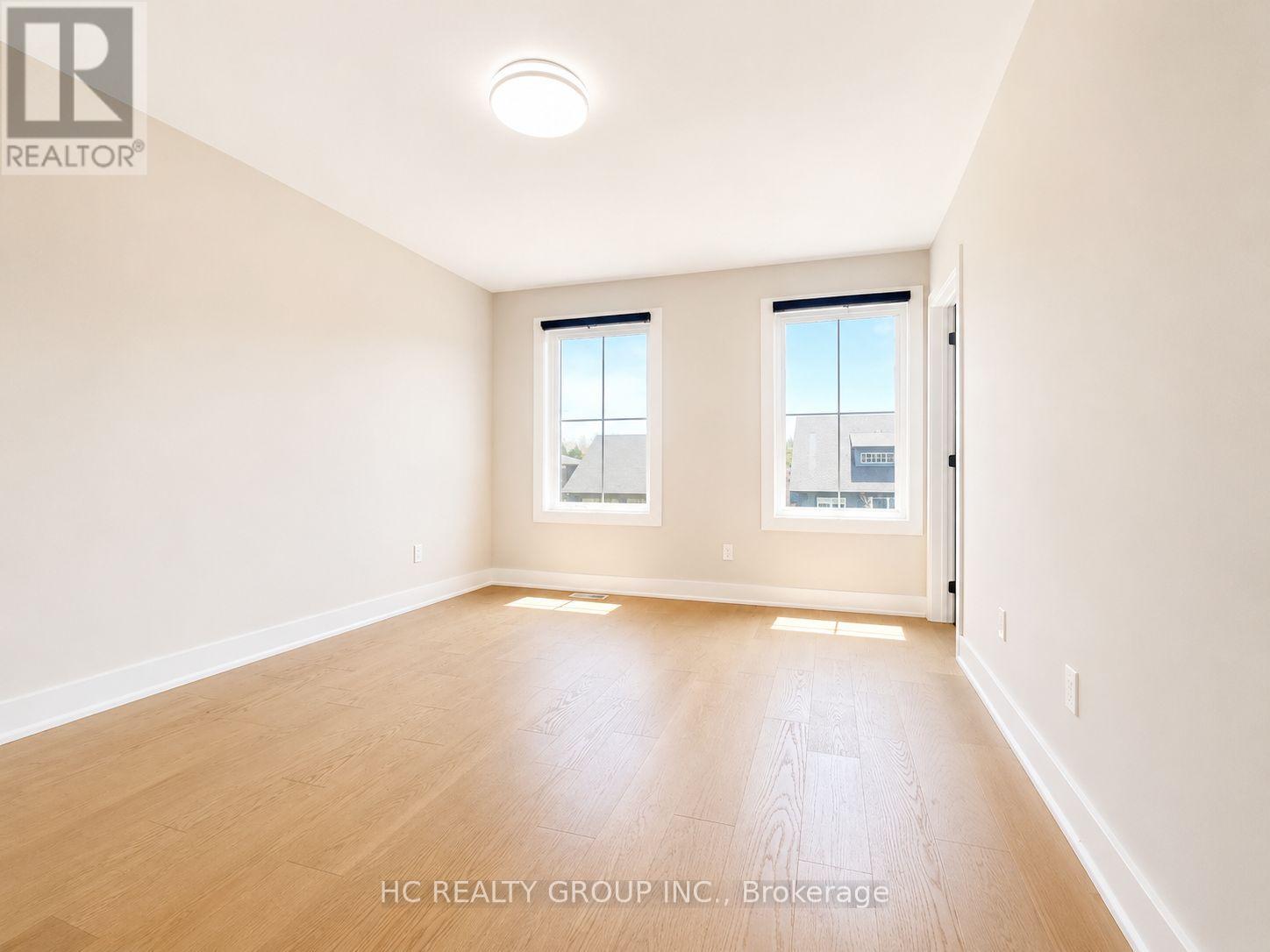 181 Yellow Birch Crescent Property Photo 22