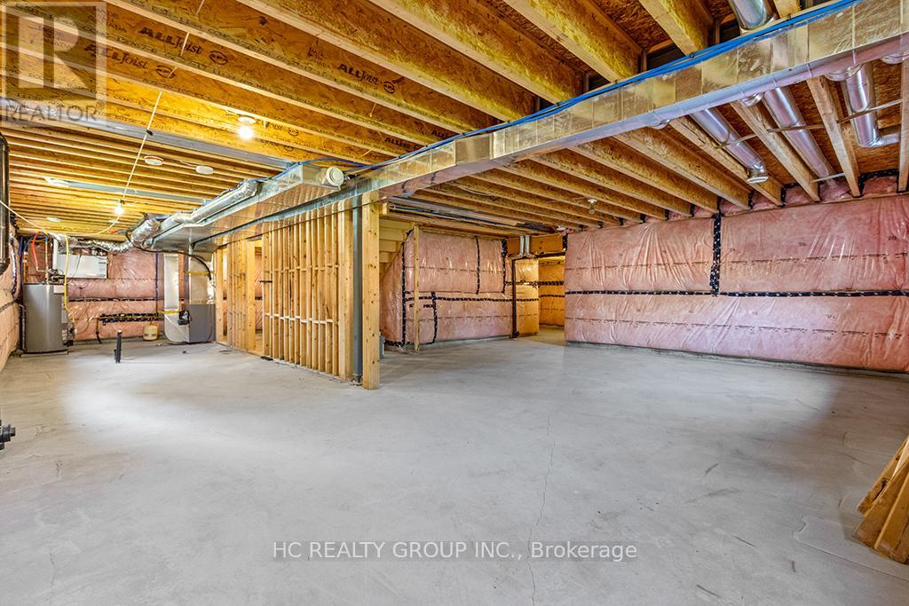 181 Yellow Birch Crescent Property Photo 26