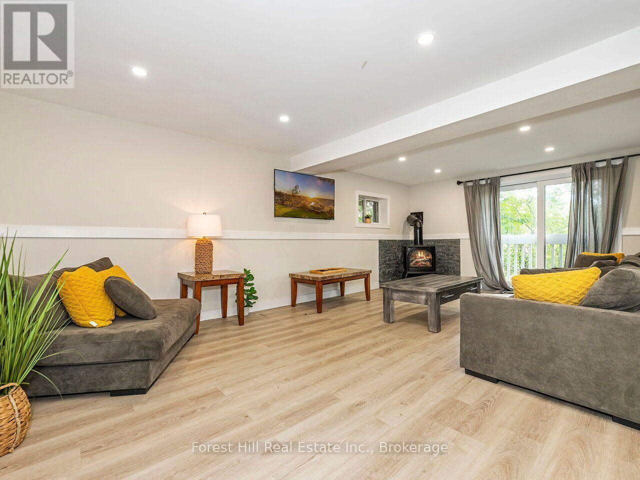 #8 - 1006 Youngs Road Property Photo 16