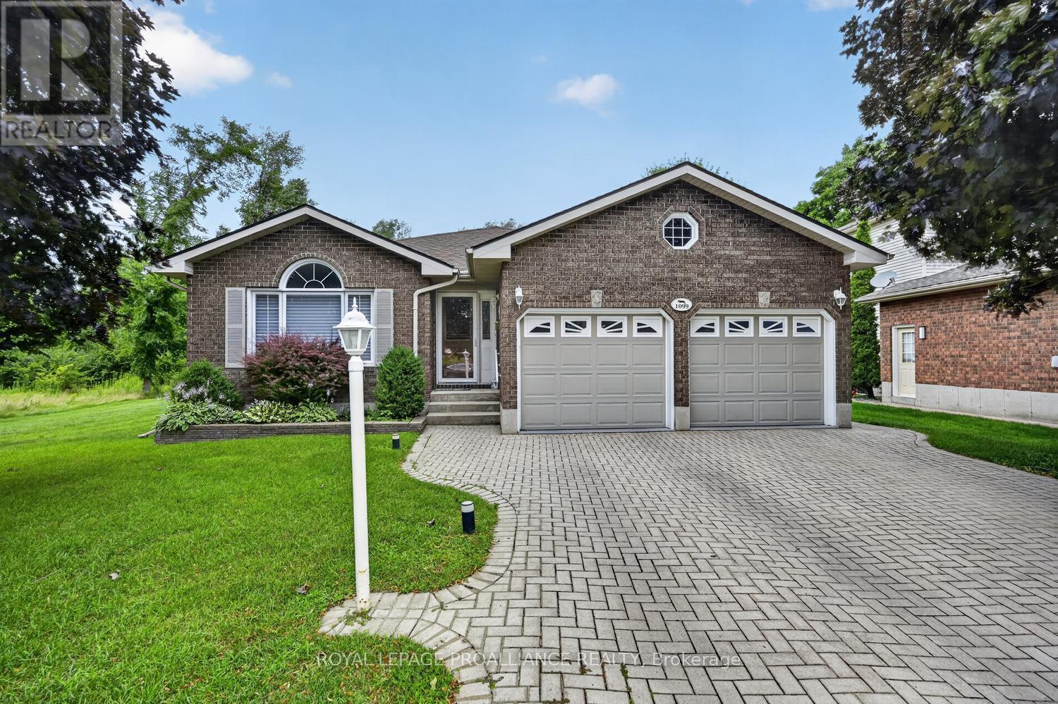 1099 Bridlewood Drive Property Photo 1