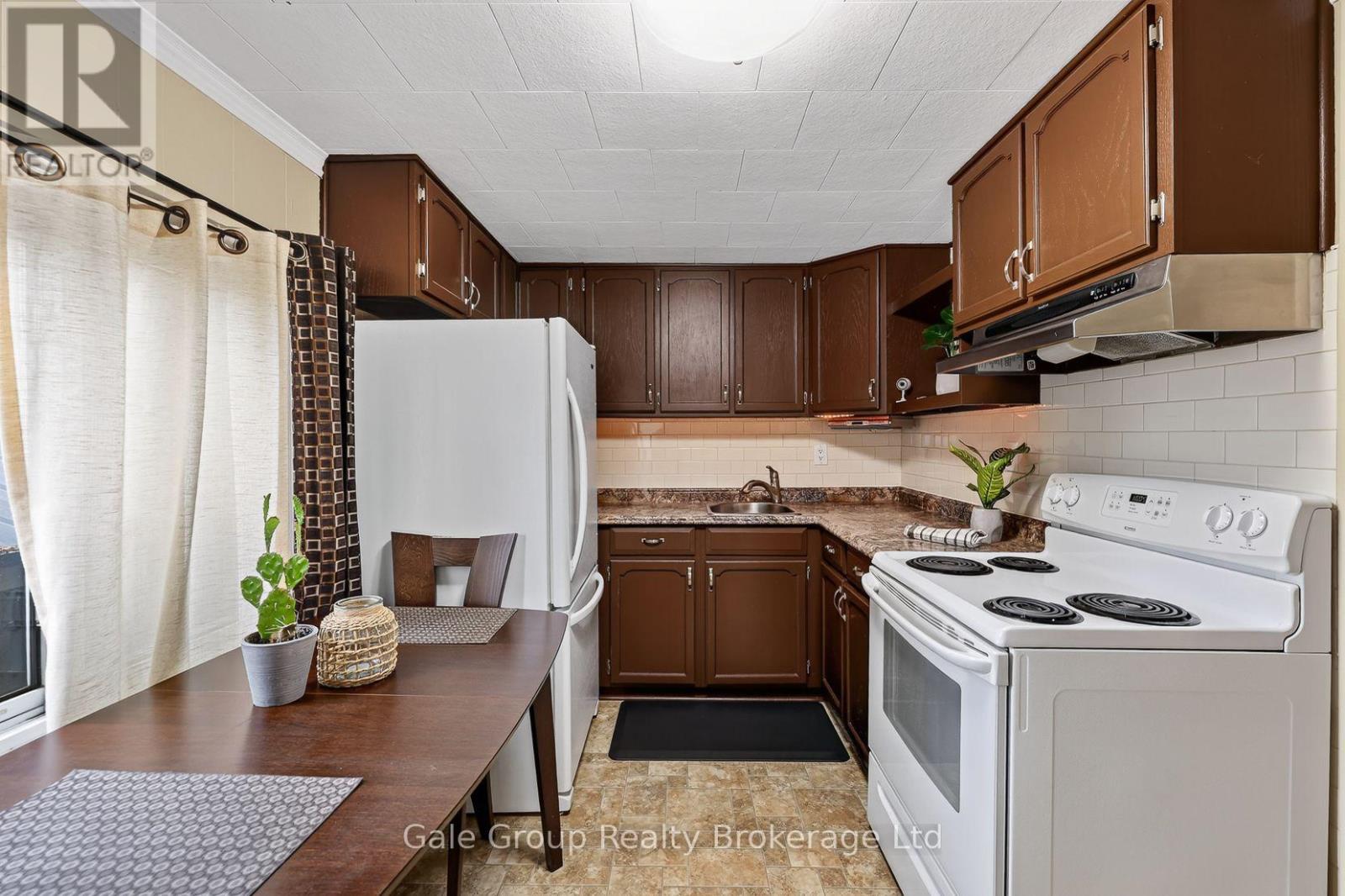 46 Blandford Street Property Photo 8