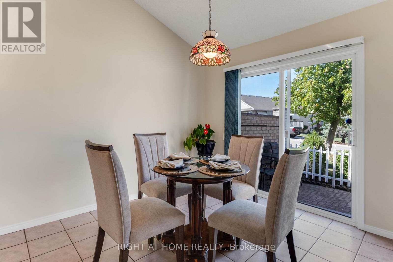 34 - 861 Shelborne Street Property Photo 6