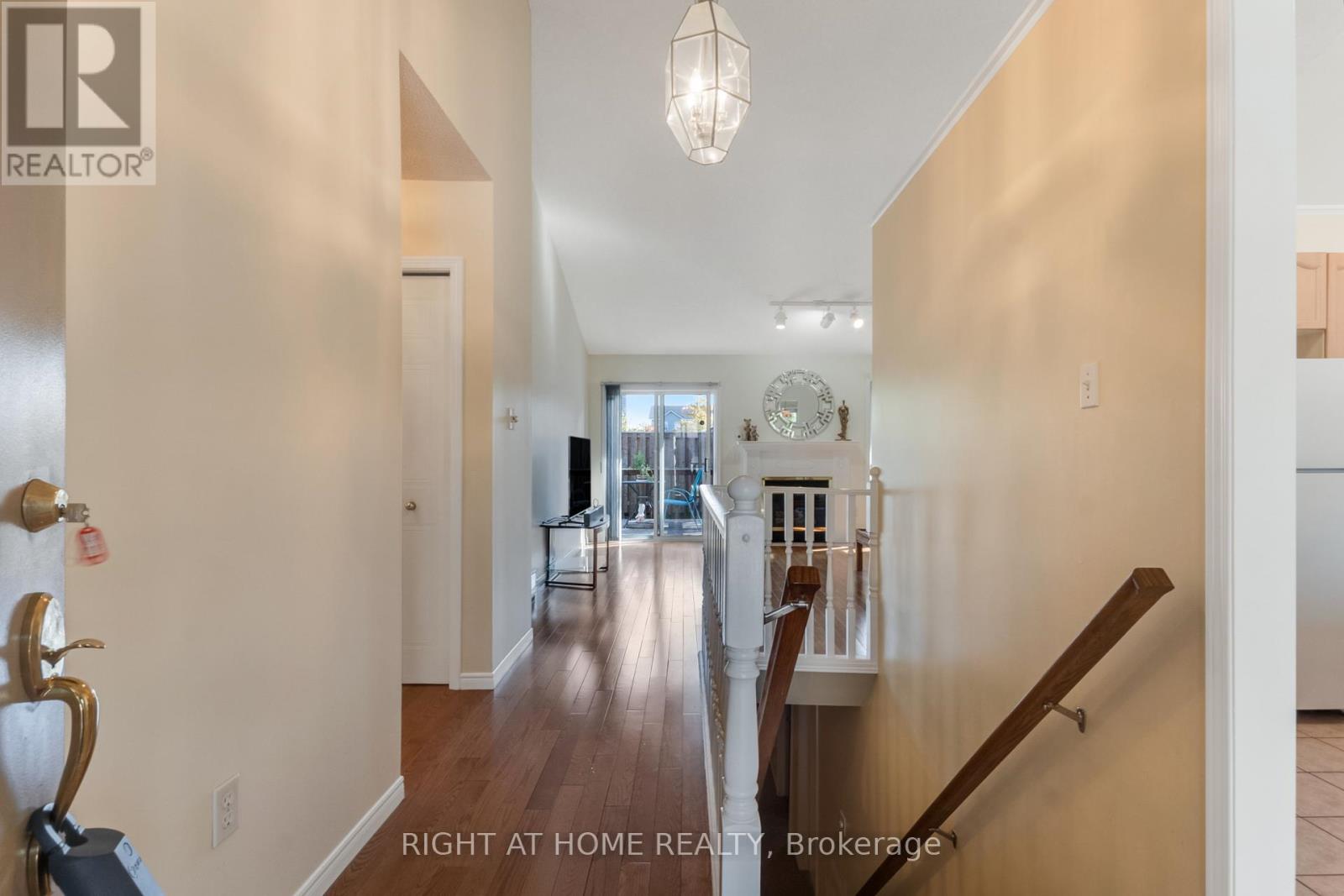 34 - 861 Shelborne Street Property Photo 10