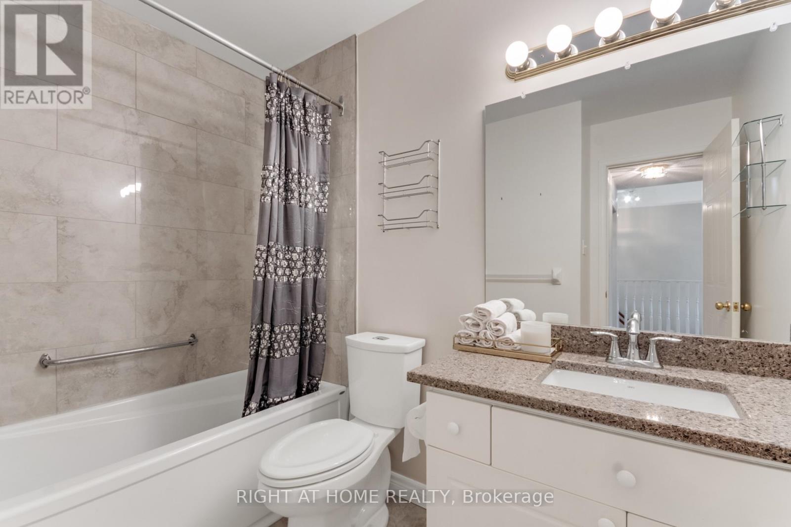 34 - 861 Shelborne Street Property Photo 13
