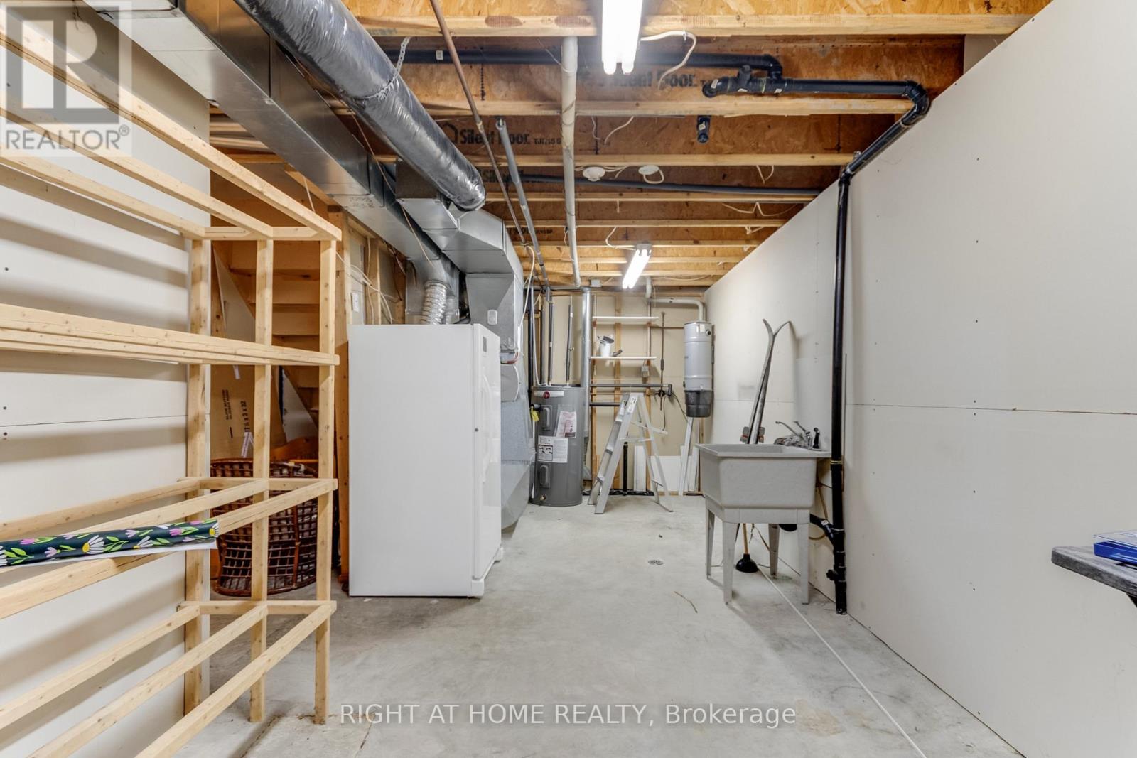 34 - 861 Shelborne Street Property Photo 25