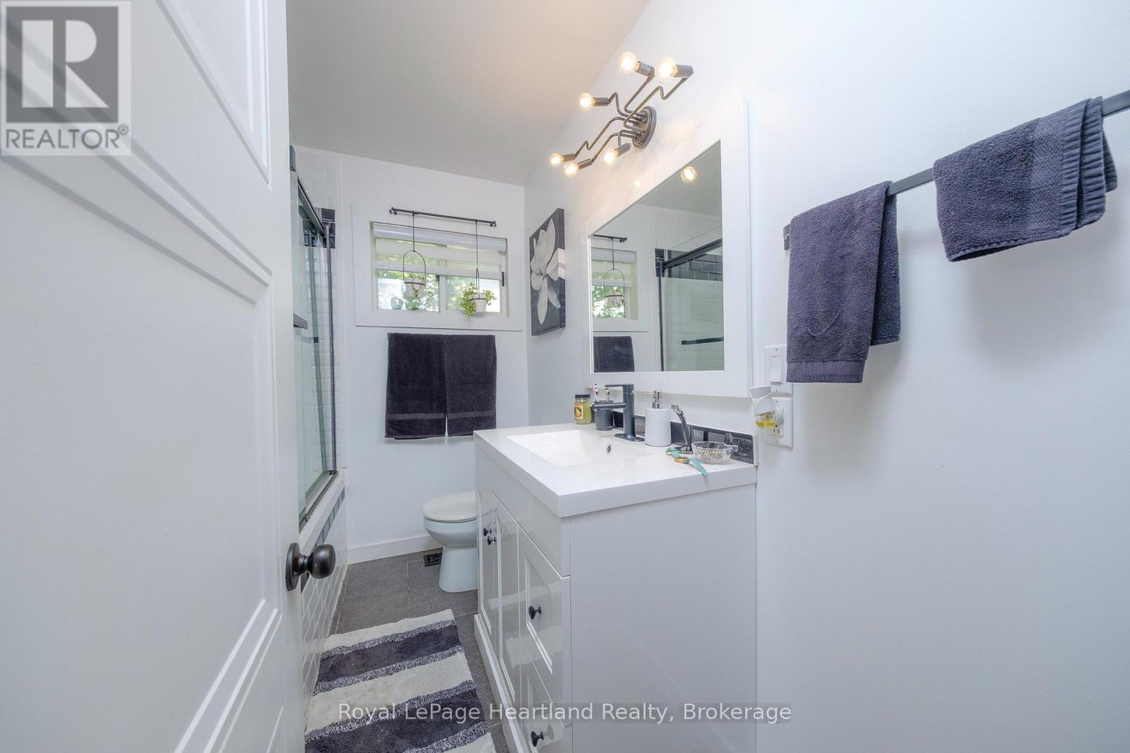 109 Carling Terrace Property Photo 11