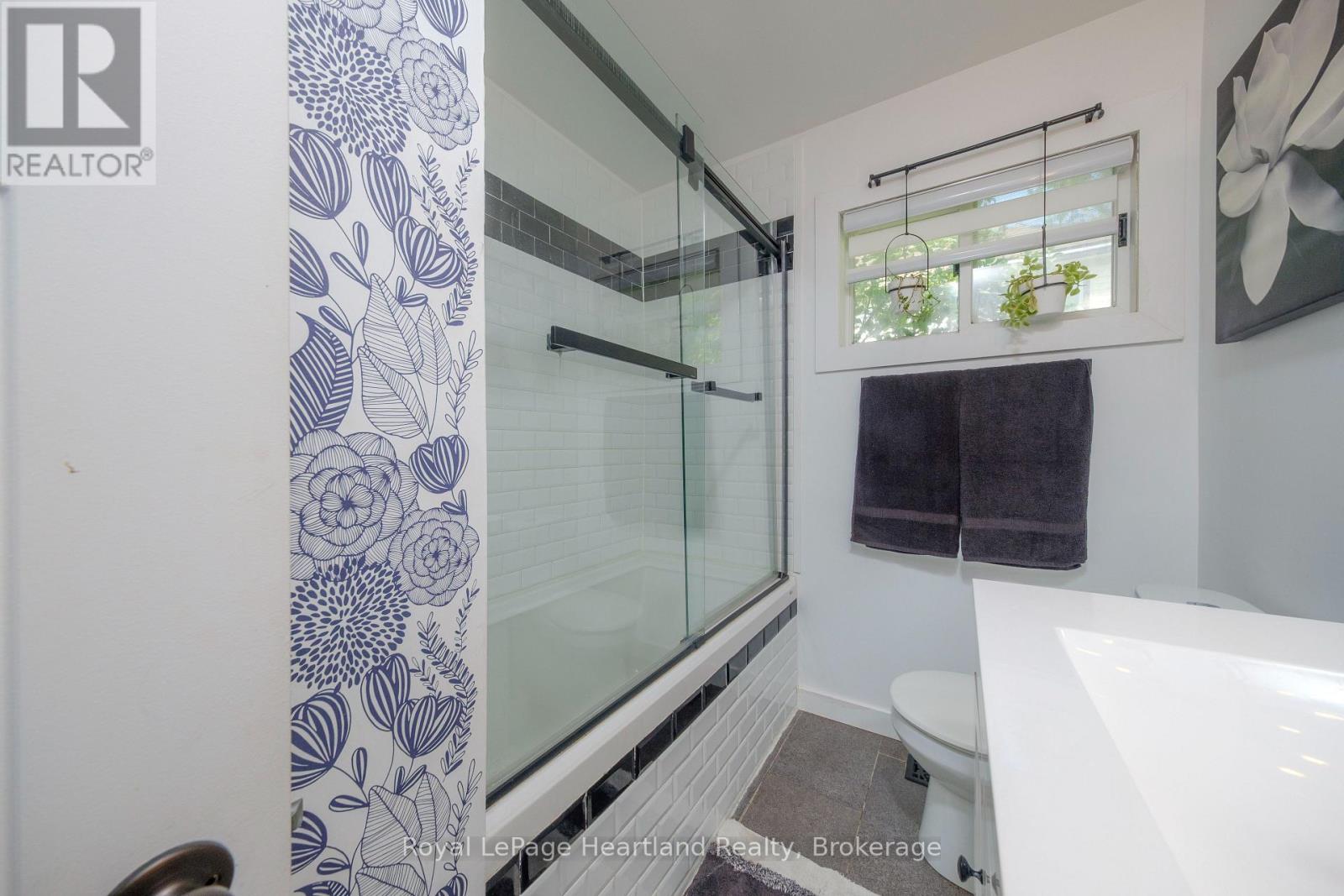 109 Carling Terrace Property Photo 12