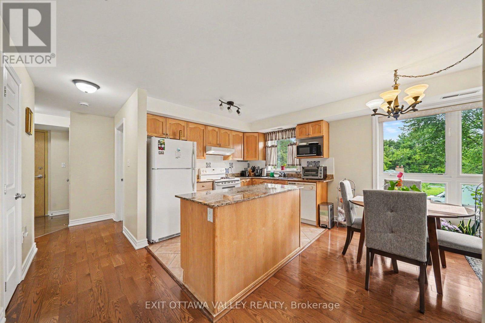 208 - 14 Norice Street Property Photo 6