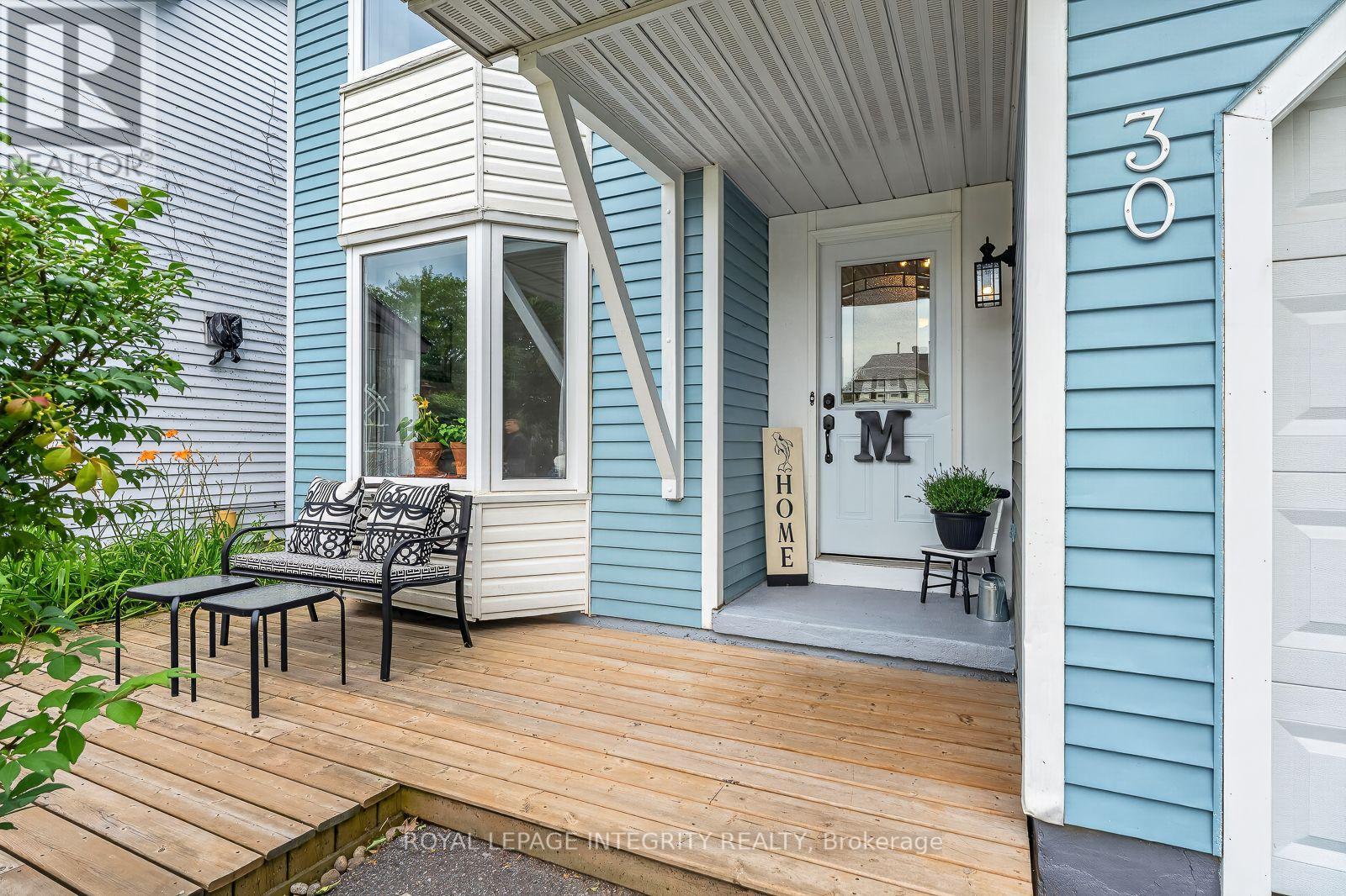 30 Sumner Street Property Photo 4