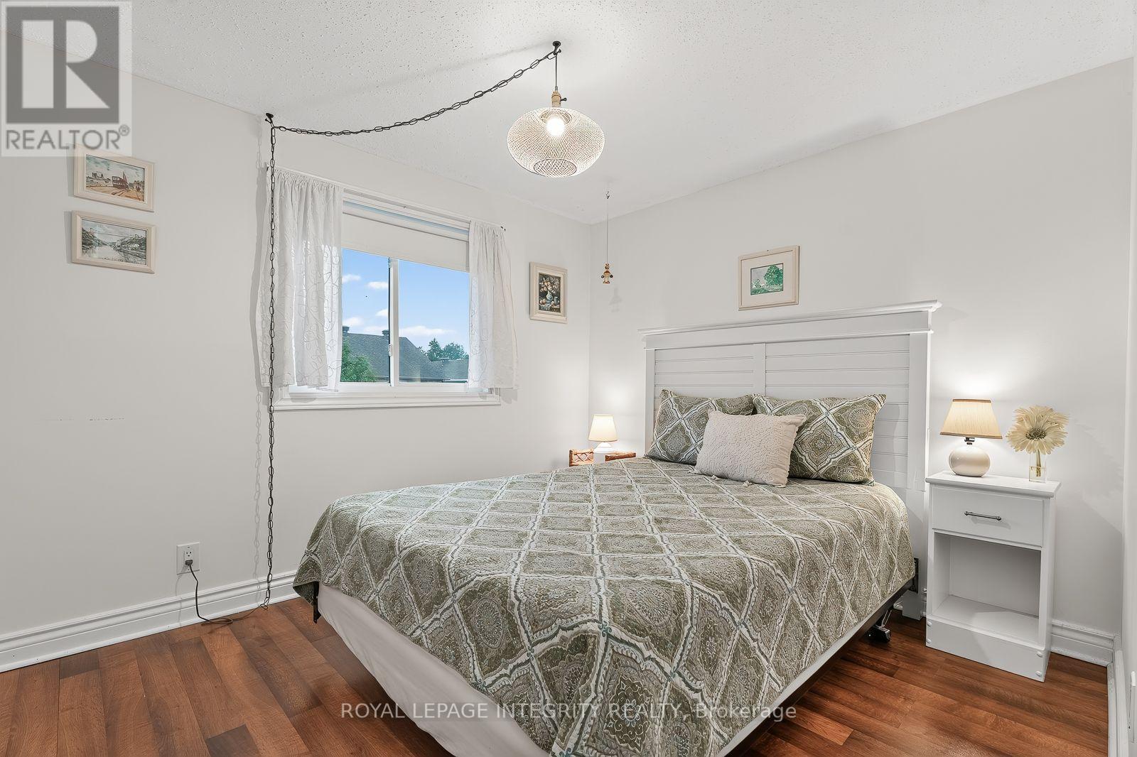 30 Sumner Street Property Photo 33