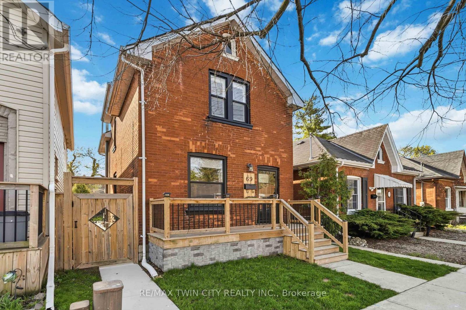 69 ST PAUL AVENUE