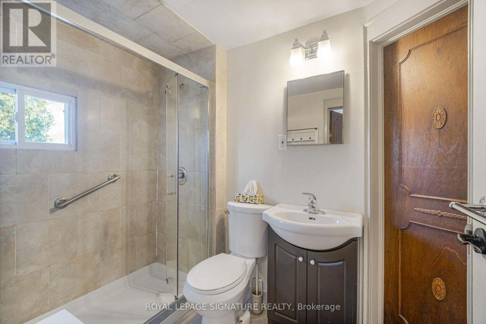141 York Street Property Photo 13