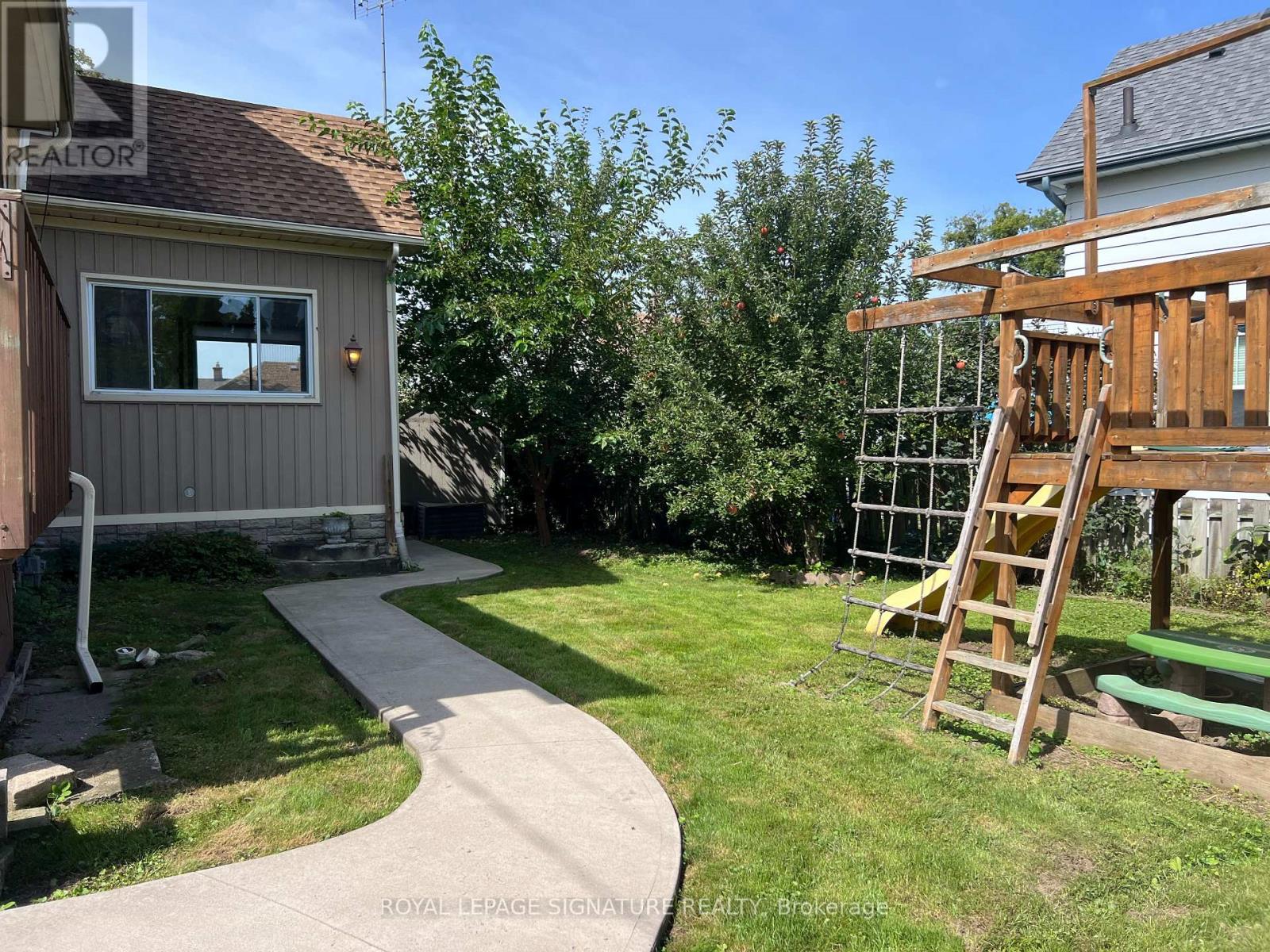 141 York Street Property Photo 36