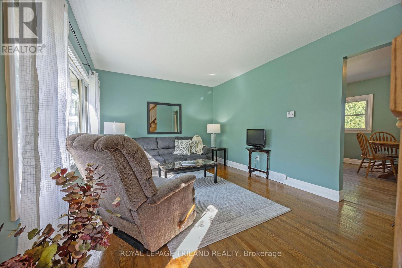 1874 Churchill Avenue Property Photo 5