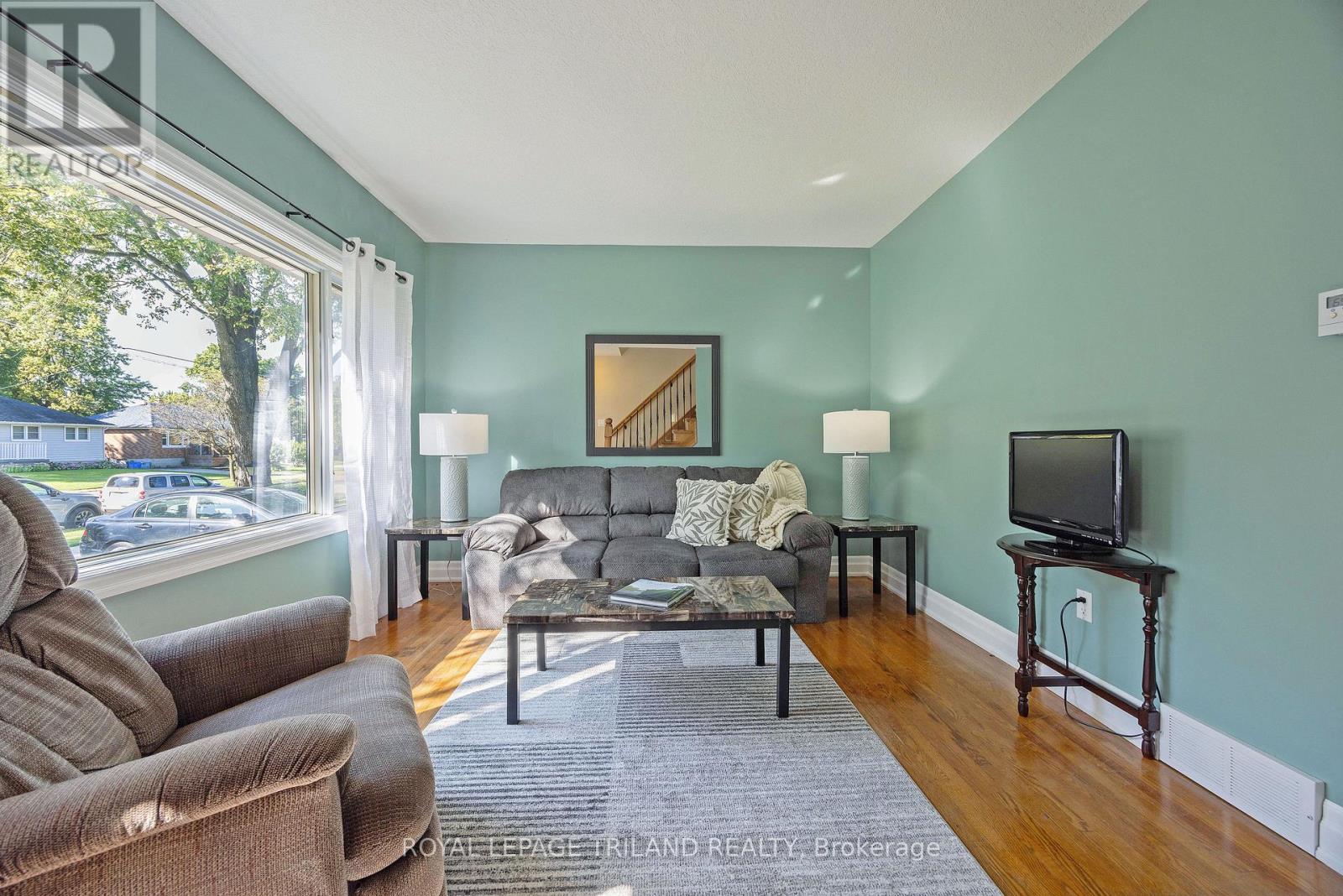 1874 Churchill Avenue Property Photo 6