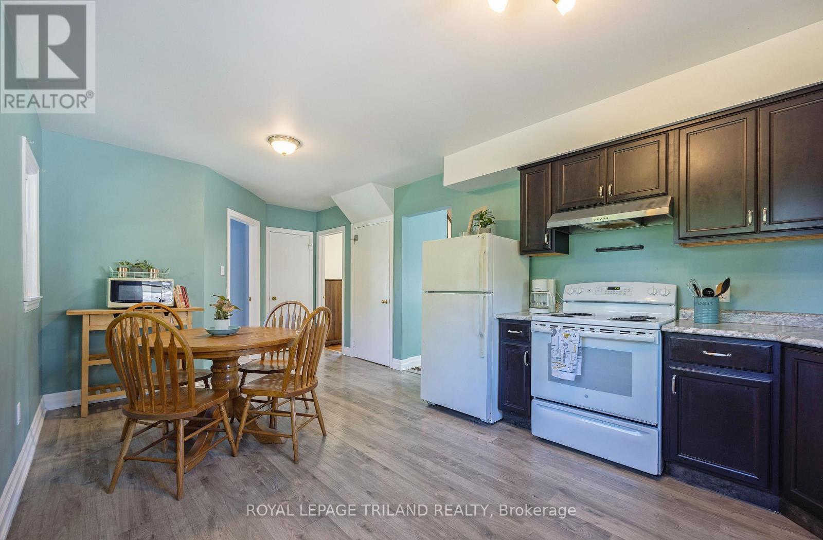 1874 Churchill Avenue Property Photo 9
