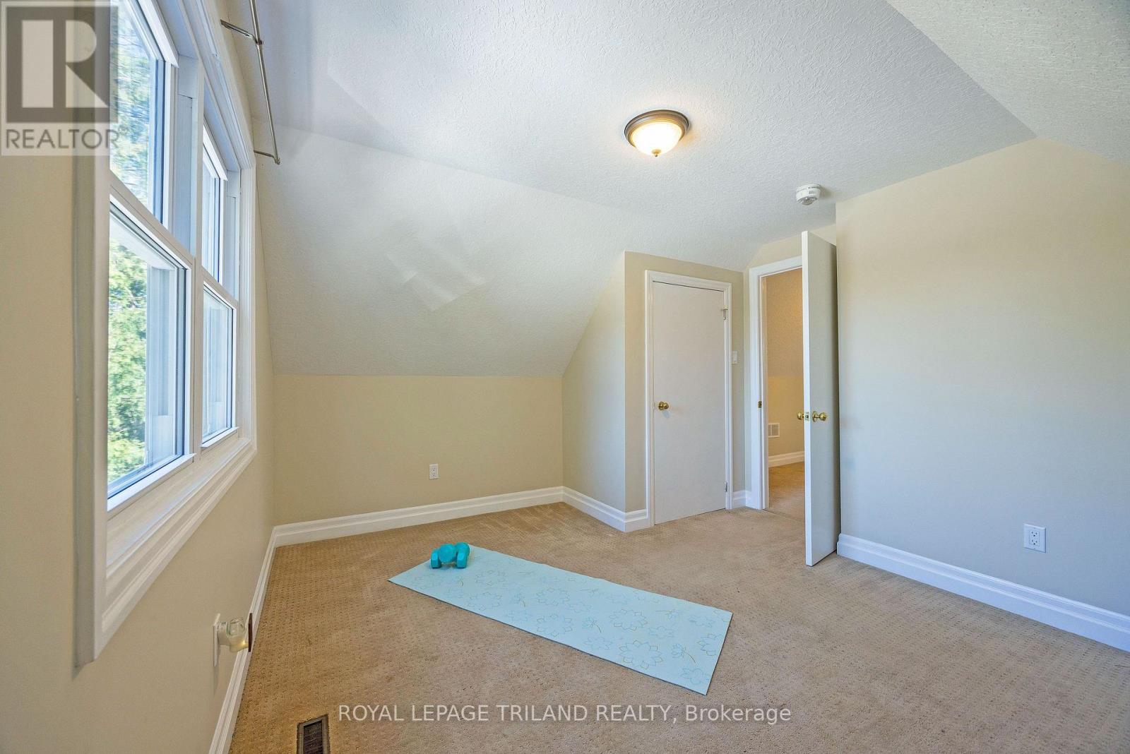 1874 Churchill Avenue Property Photo 16