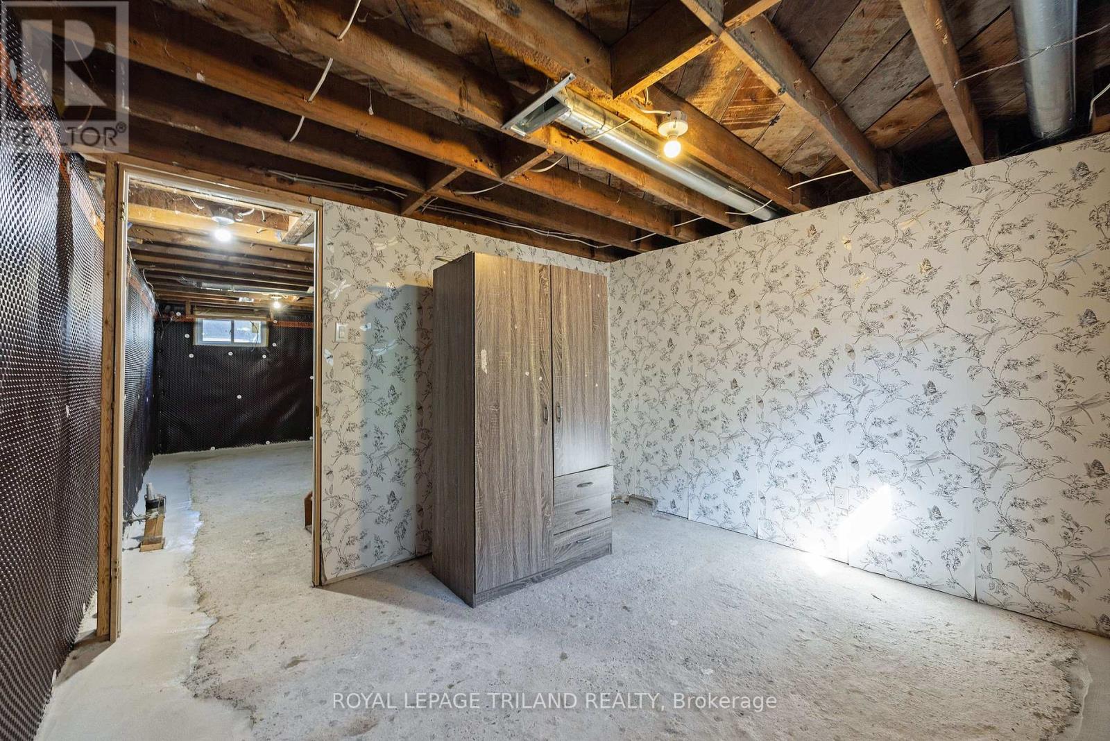 1874 Churchill Avenue Property Photo 22