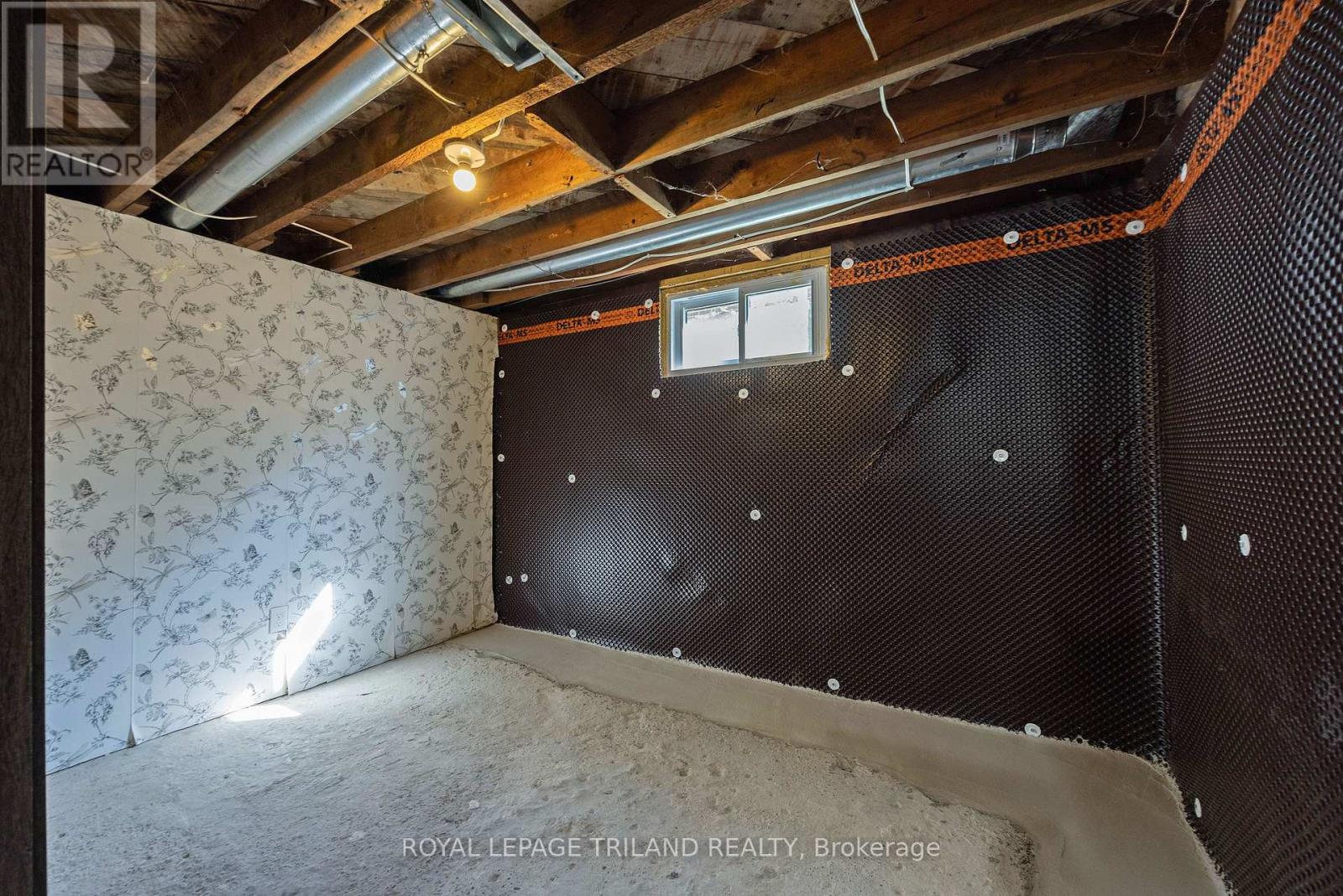 1874 Churchill Avenue Property Photo 23