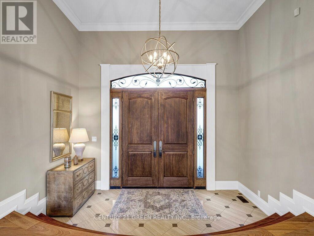 39 Brookhaven Crescent Property Photo 6