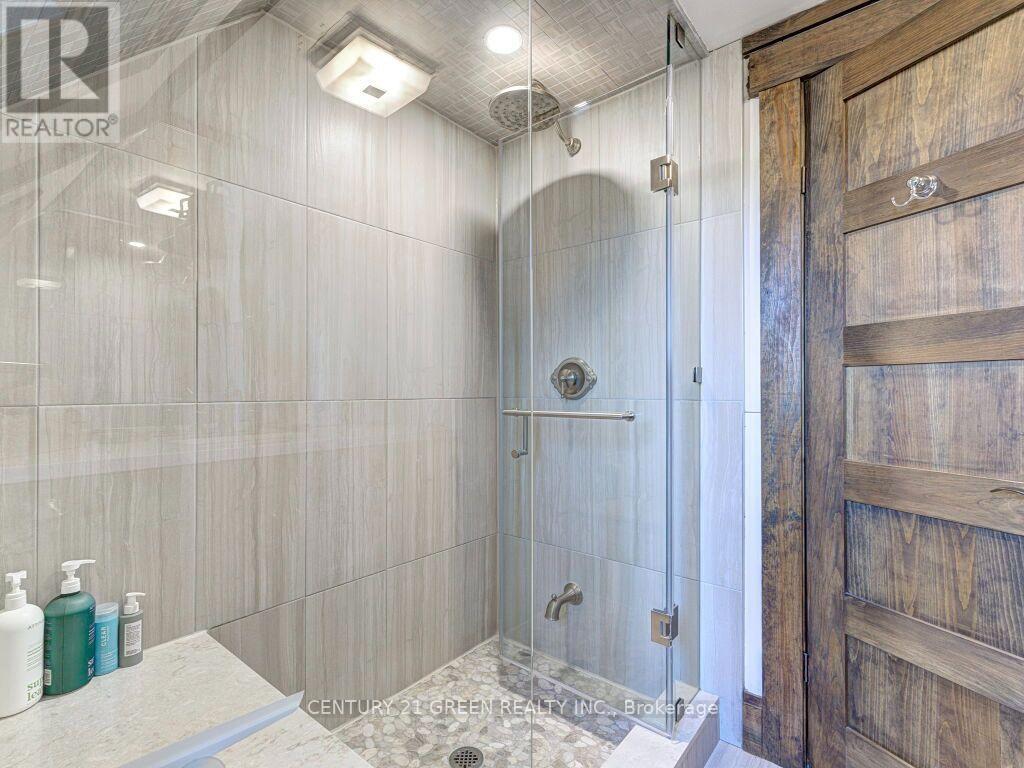 39 Brookhaven Crescent Property Photo 44