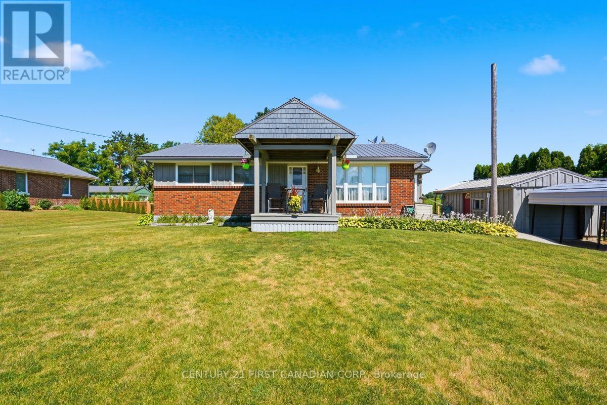 22656 Queens Line Property Photo 1