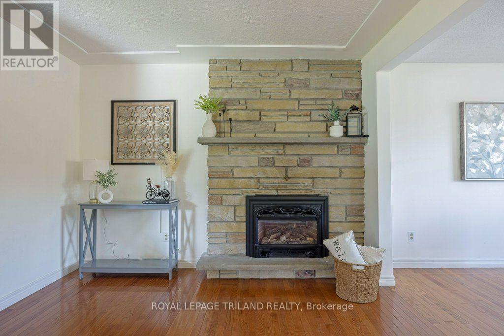 10201 Lynhurst Park Drive Property Photo 9