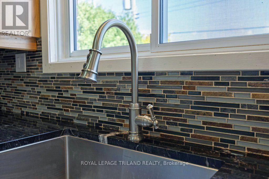 10201 Lynhurst Park Drive Property Photo 16