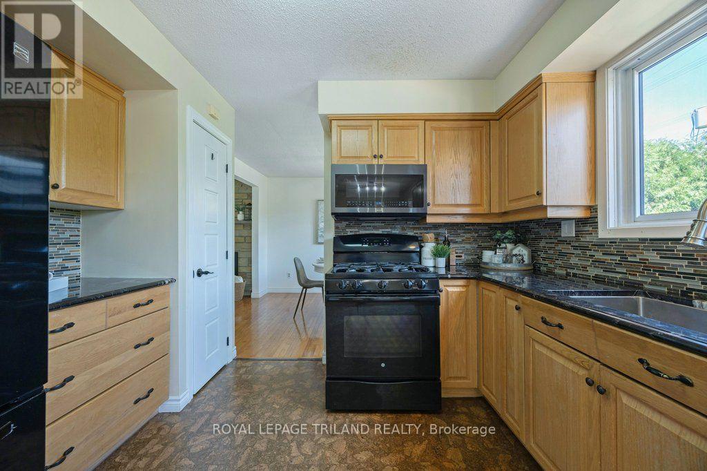 10201 Lynhurst Park Drive Property Photo 17