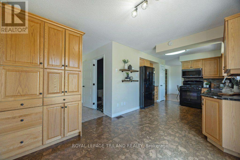 10201 Lynhurst Park Drive Property Photo 19