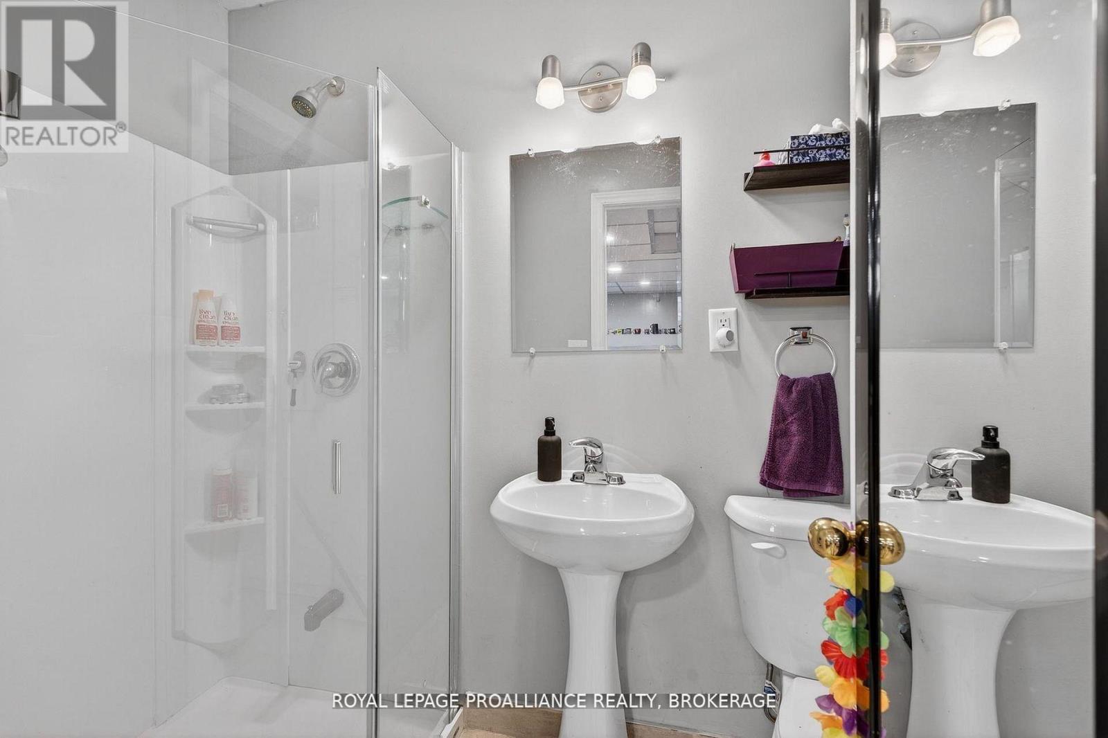 614 Barnsley Crescent Property Photo 25