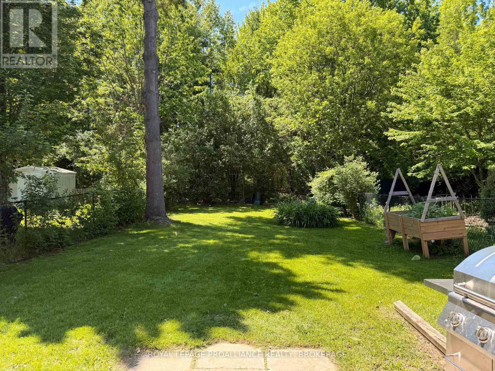 614 Barnsley Crescent Property Photo 28