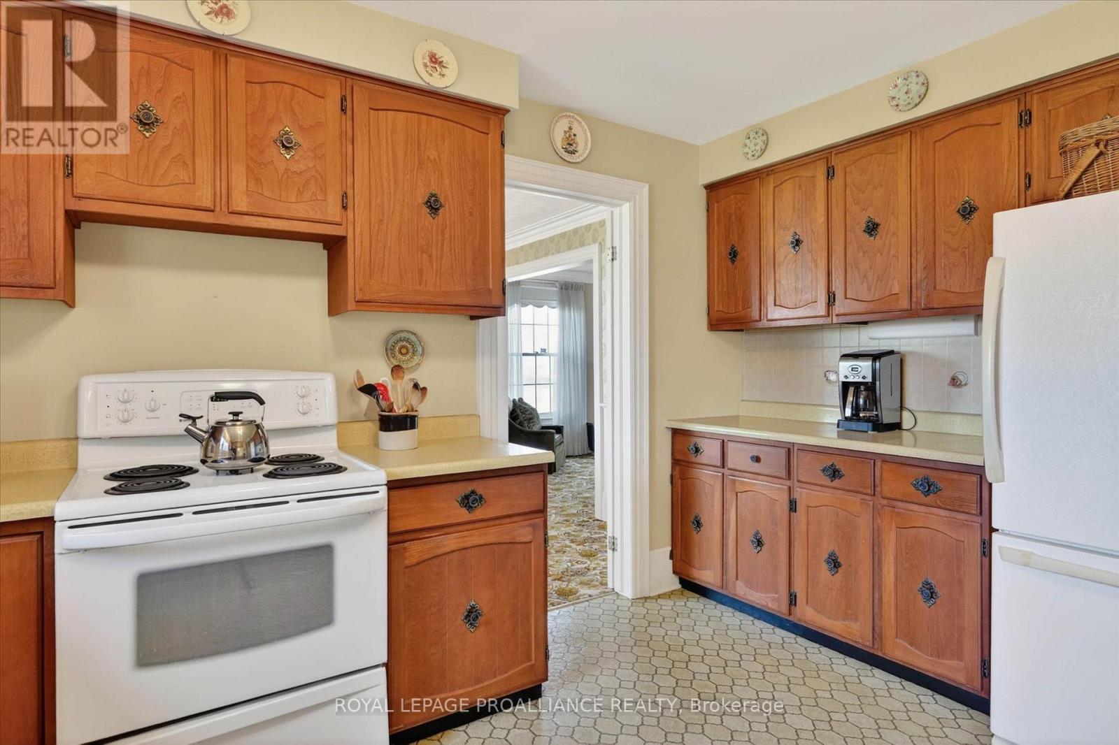 1285 Brealey Drive Property Photo 10