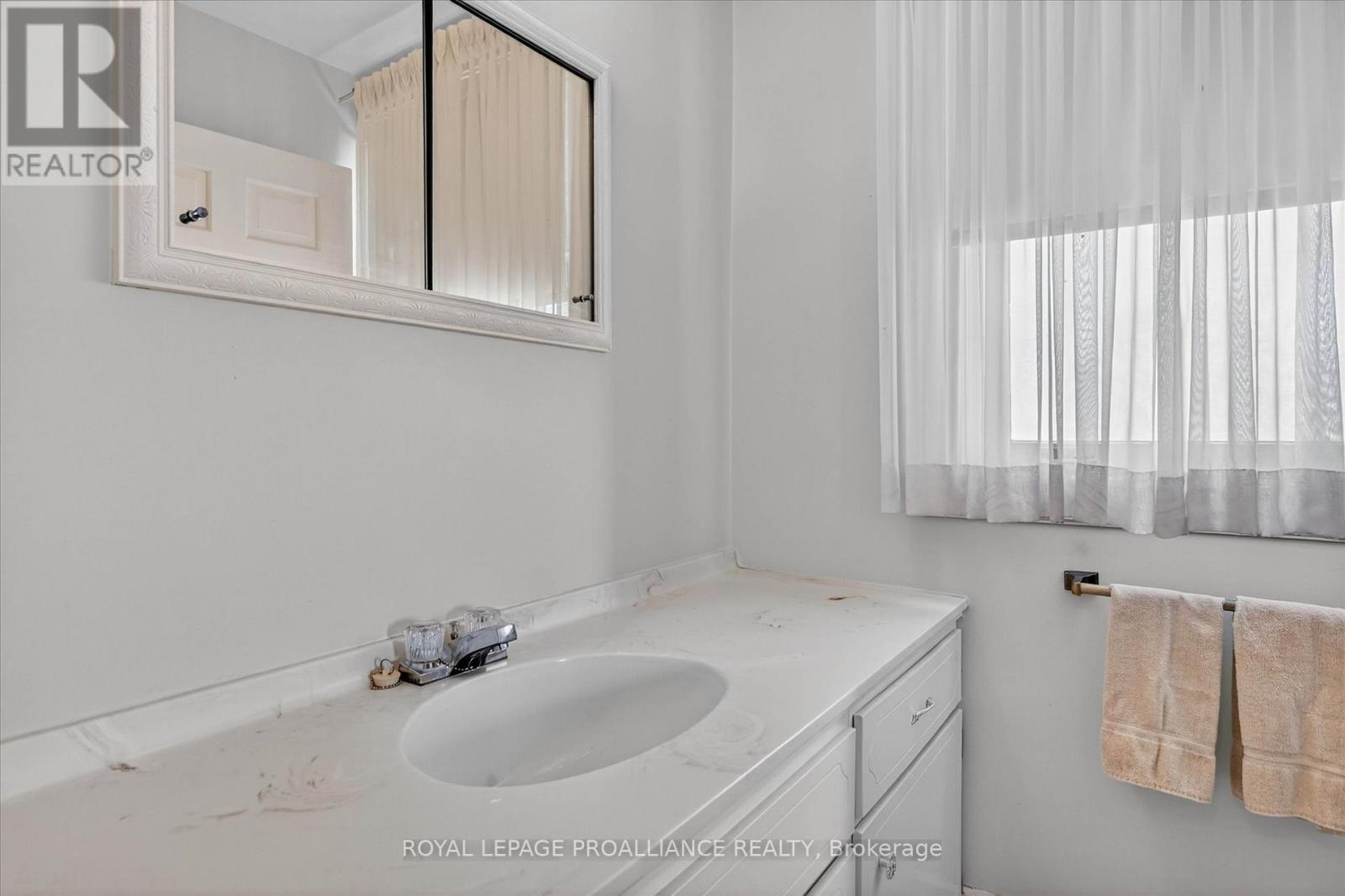 1285 Brealey Drive Property Photo 25