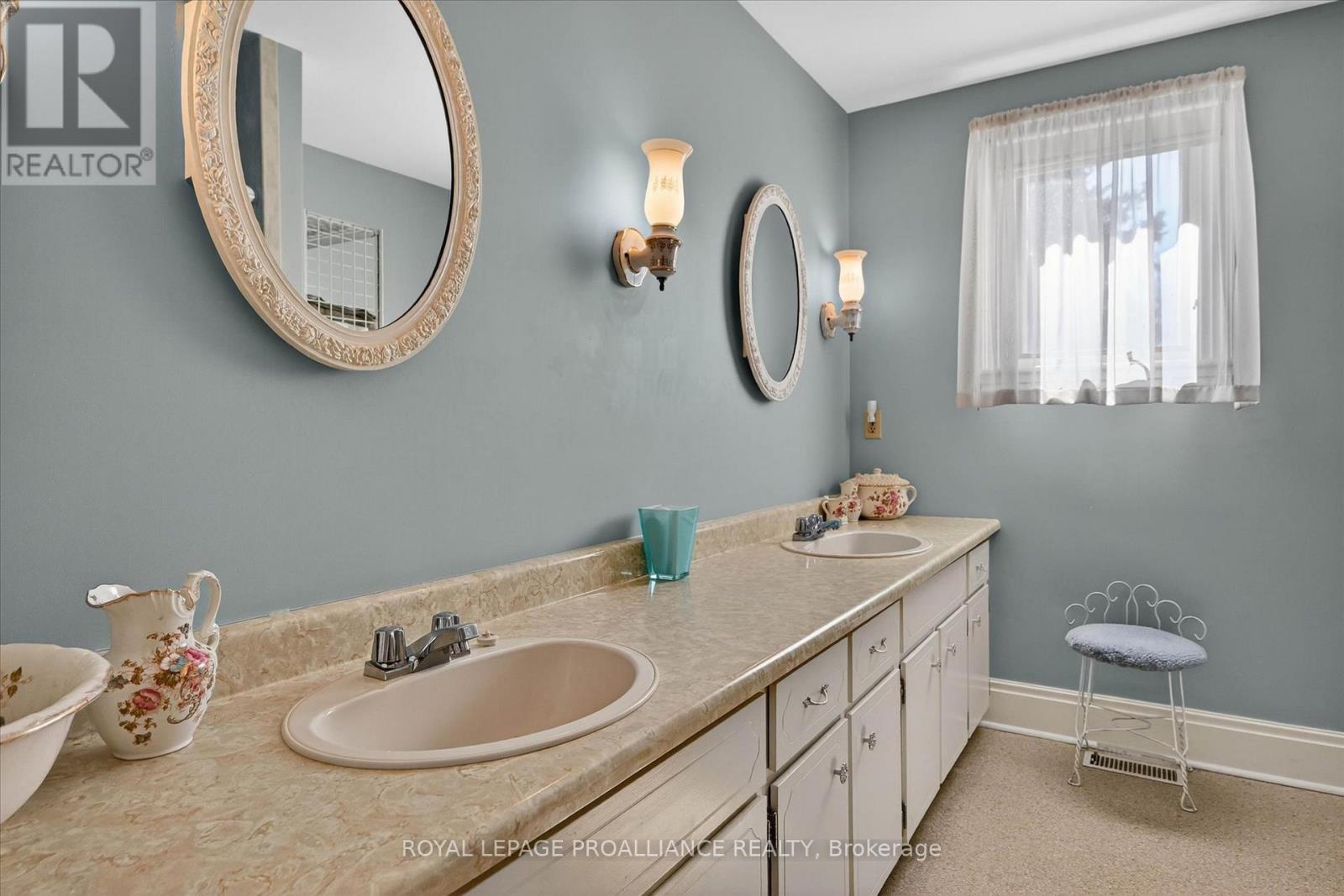 1285 Brealey Drive Property Photo 29