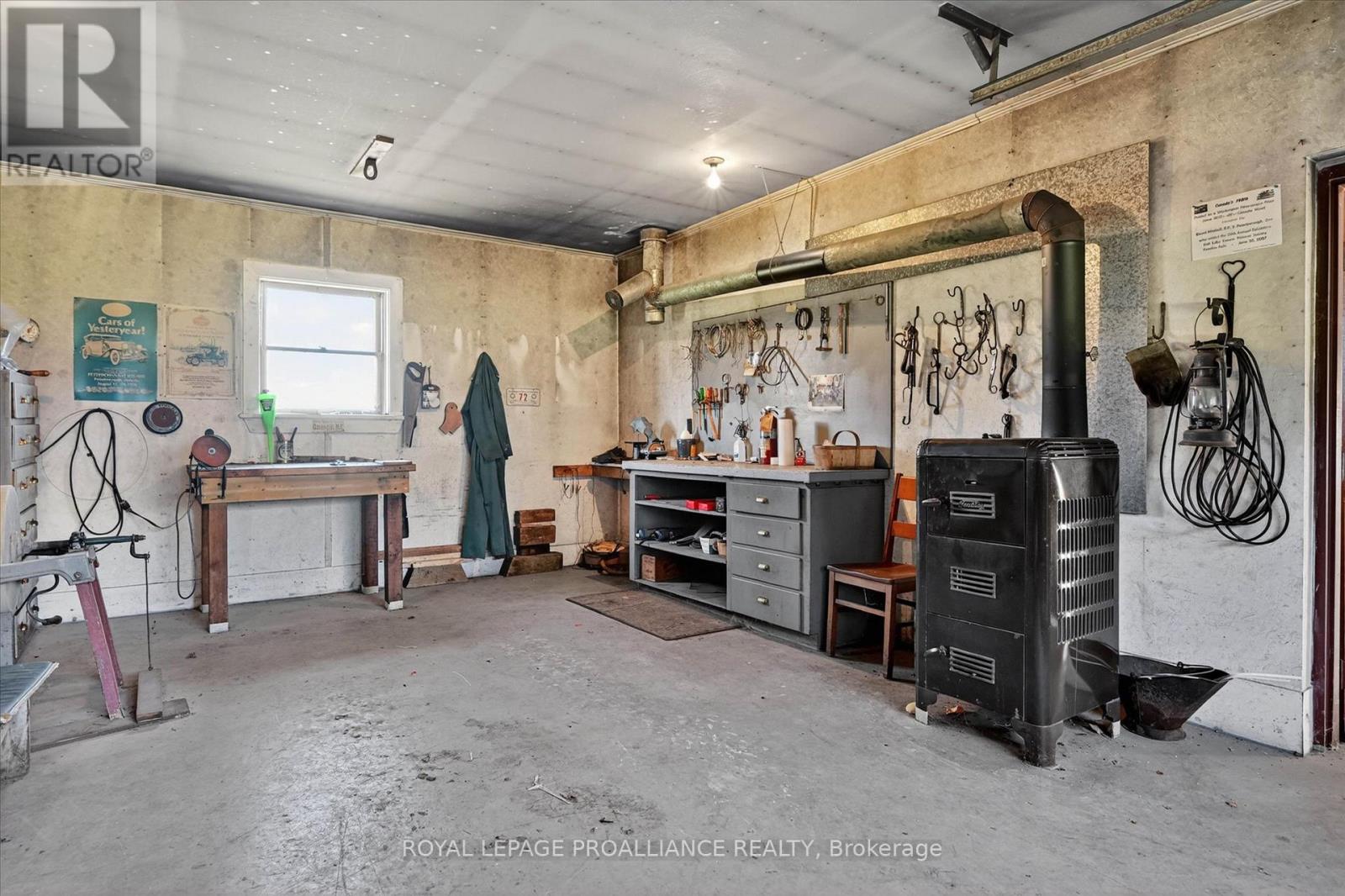 1285 Brealey Drive Property Photo 43