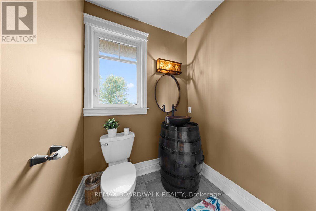 225 Hillcrest Drive Property Photo 15
