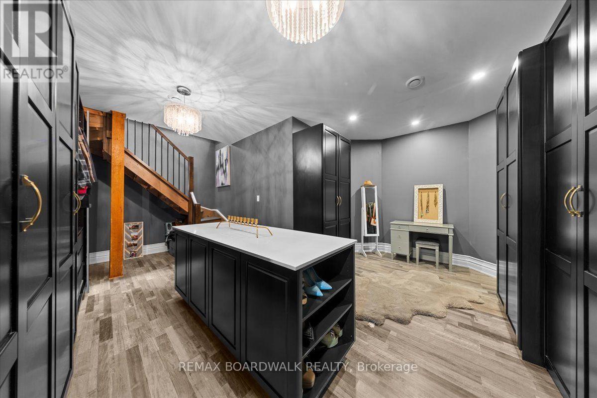 225 Hillcrest Drive Property Photo 18