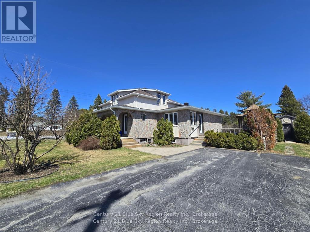 22 Dubeau Street Property Photo 1
