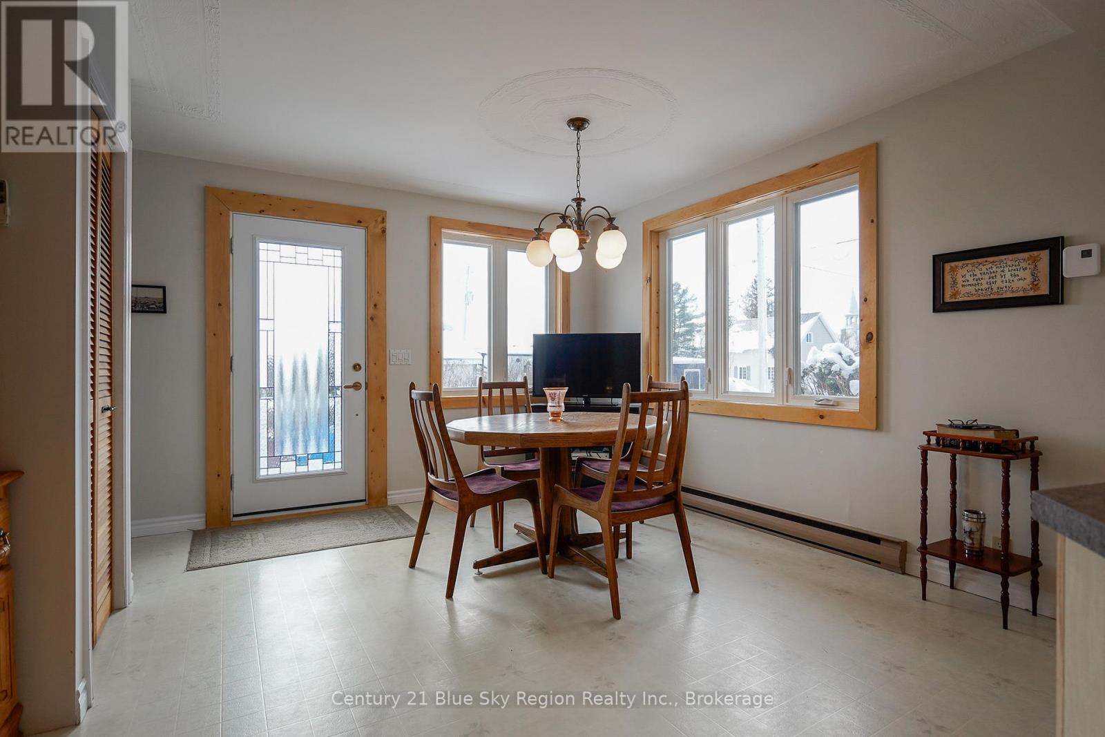 22 Dubeau Street Property Photo 9