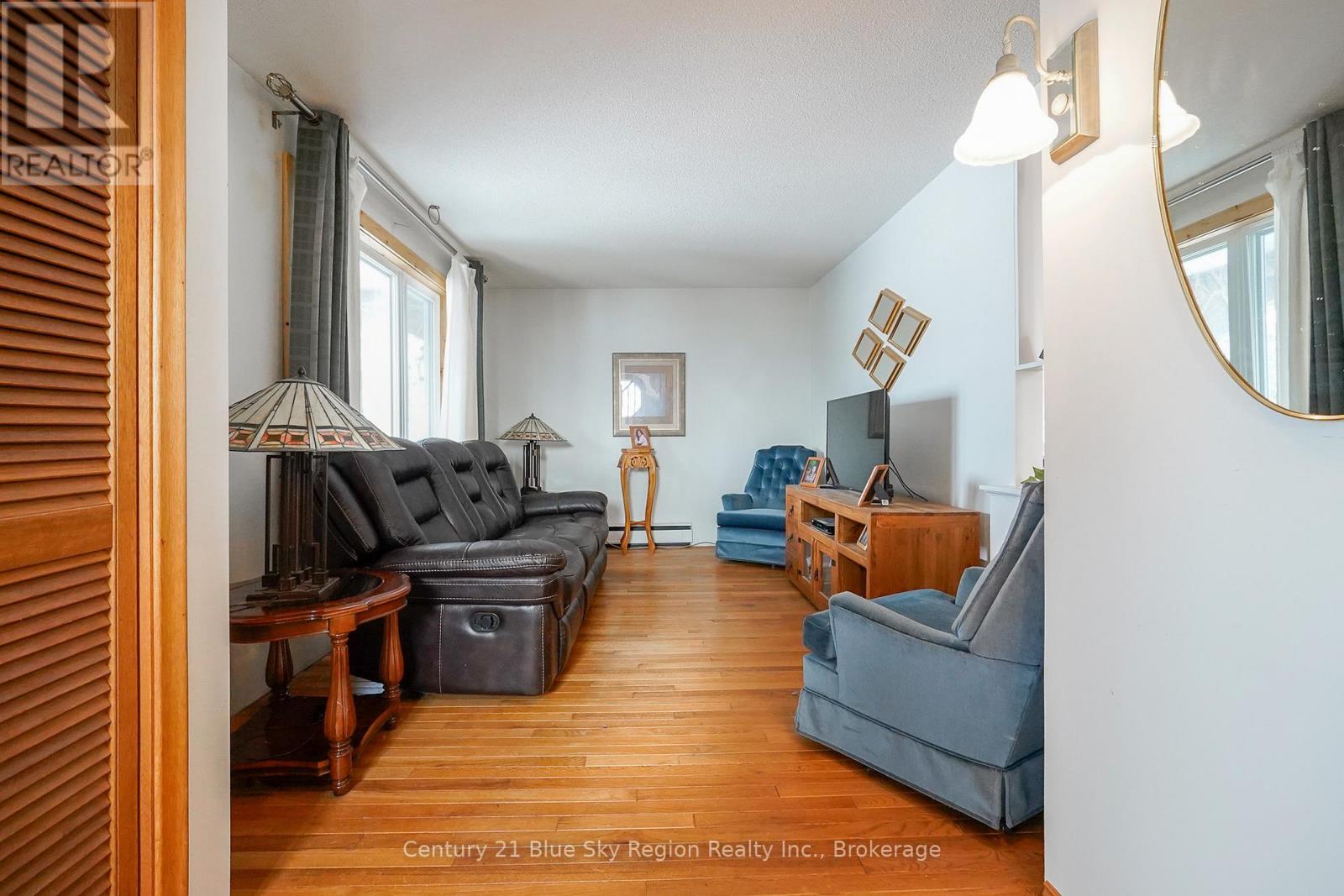 22 Dubeau Street Property Photo 11
