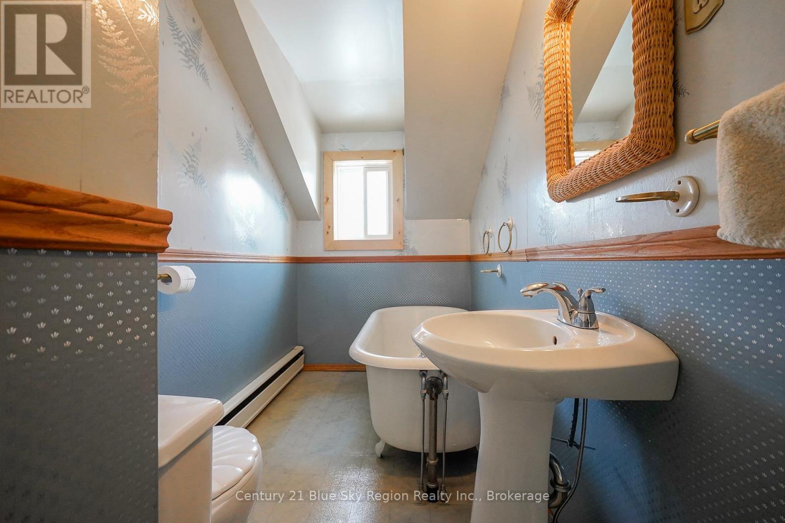 22 Dubeau Street Property Photo 28