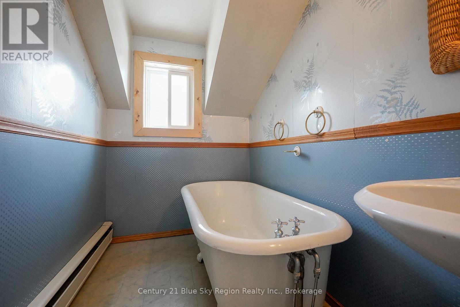 22 Dubeau Street Property Photo 29
