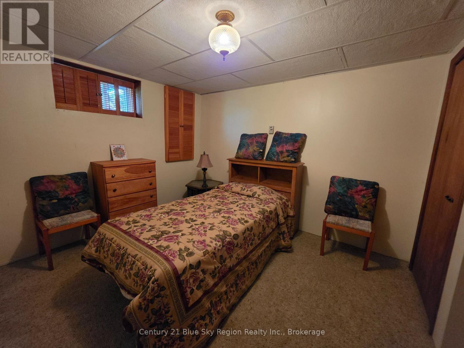22 Dubeau Street Property Photo 32