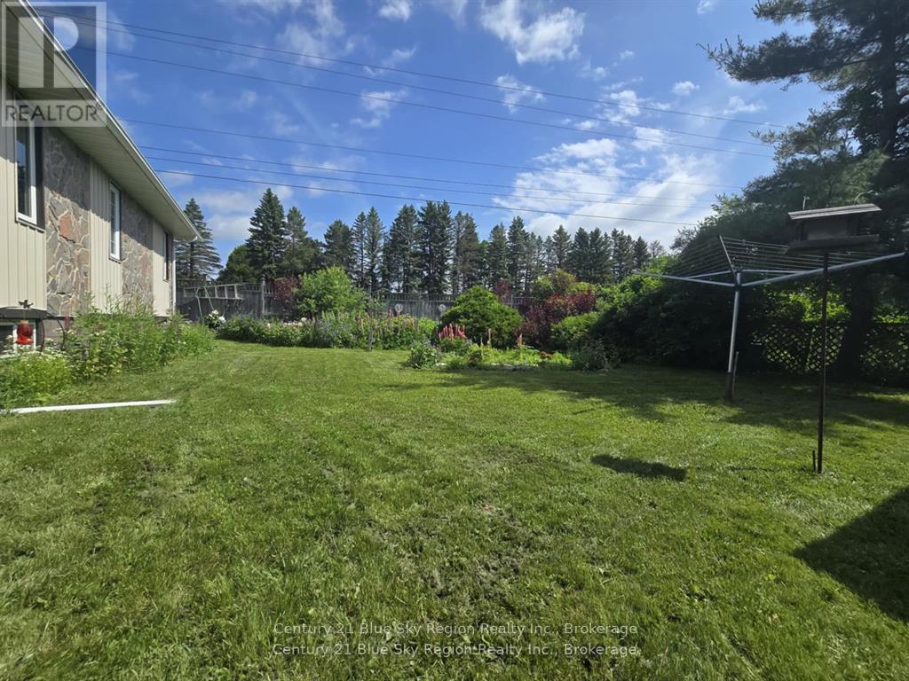 22 Dubeau Street Property Photo 47