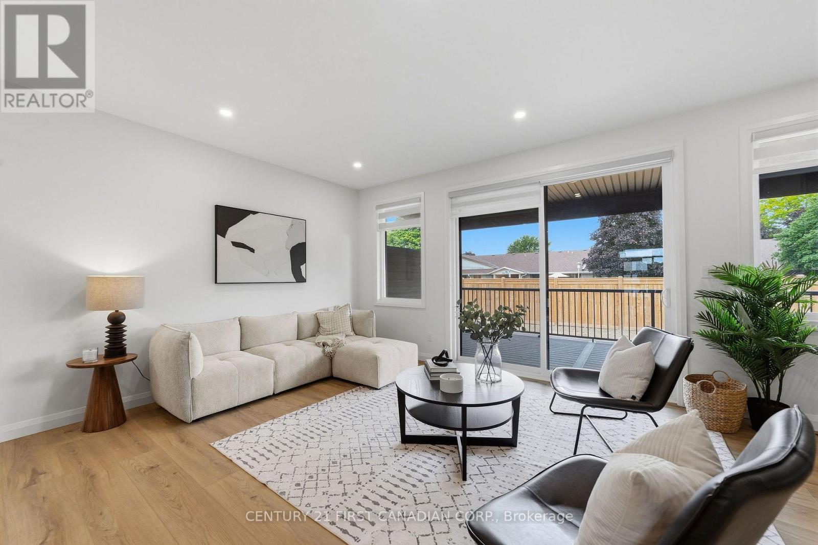 18 - 32 Postma Street Property Photo 13