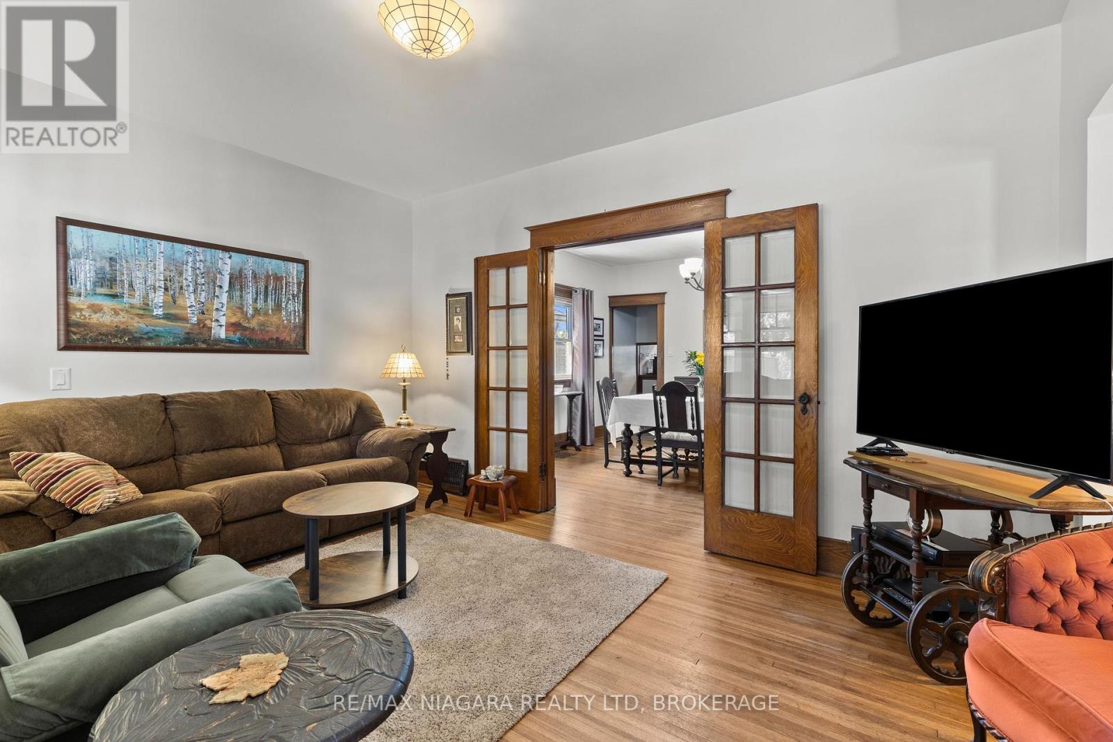 6403 Locus Avenue Property Photo 10