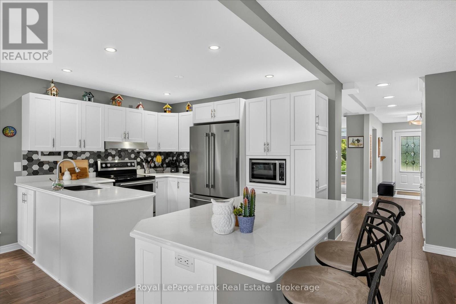 64 Island Bay Drive Property Photo 11