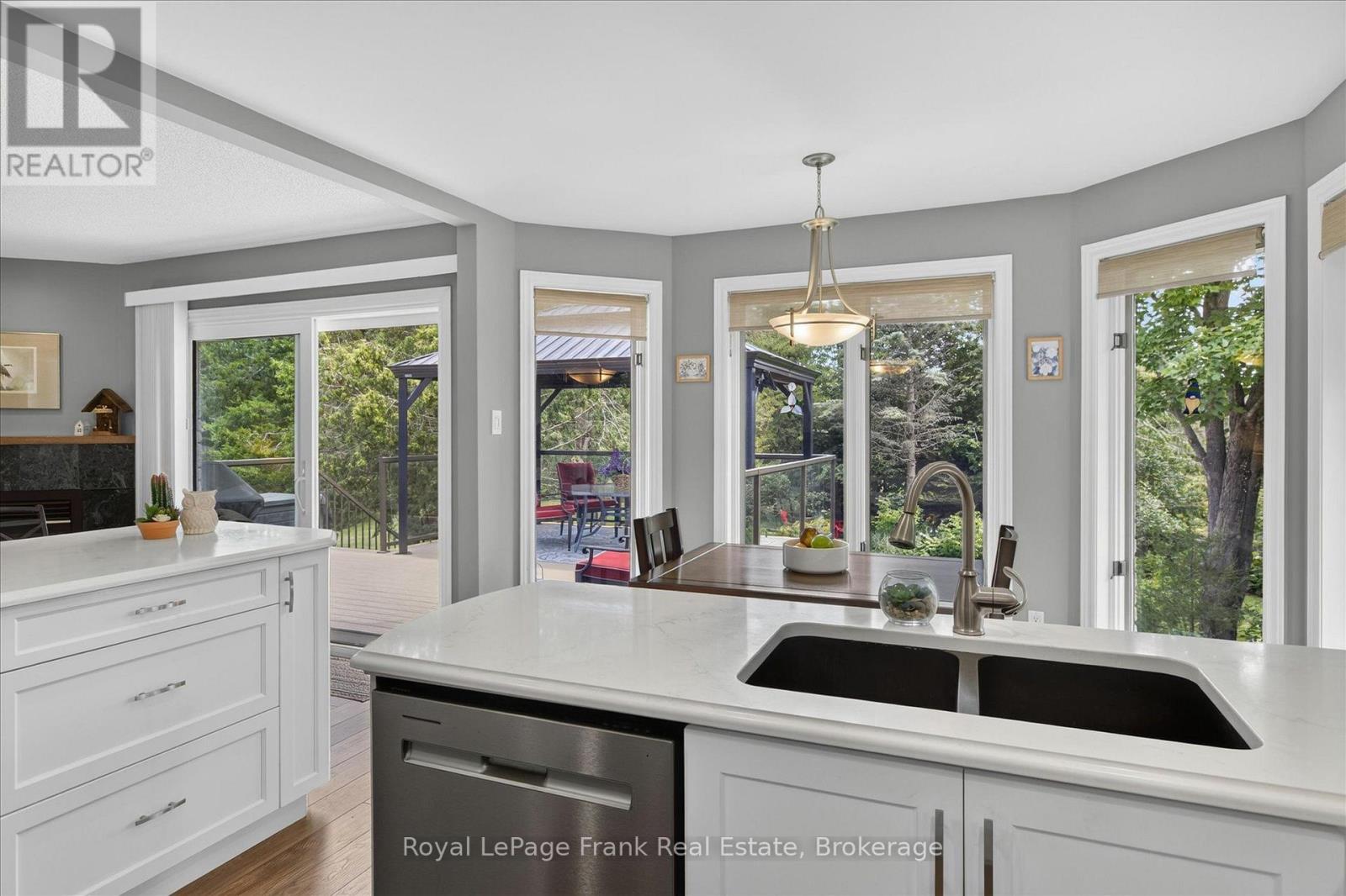 64 Island Bay Drive Property Photo 14