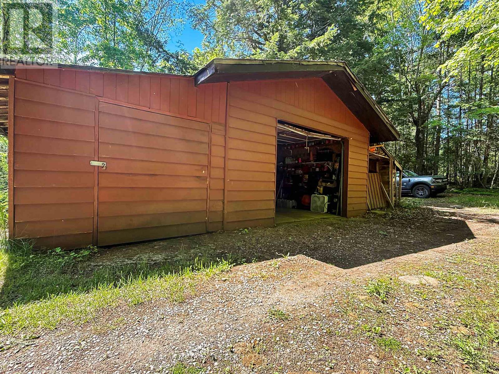 2667 Handford Lane Property Photo 27
